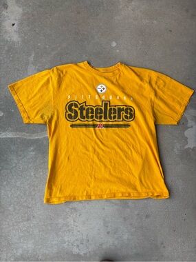 Pittsburgh Steelers Men’s Short-Sleeve Graphic Tee - Yellow